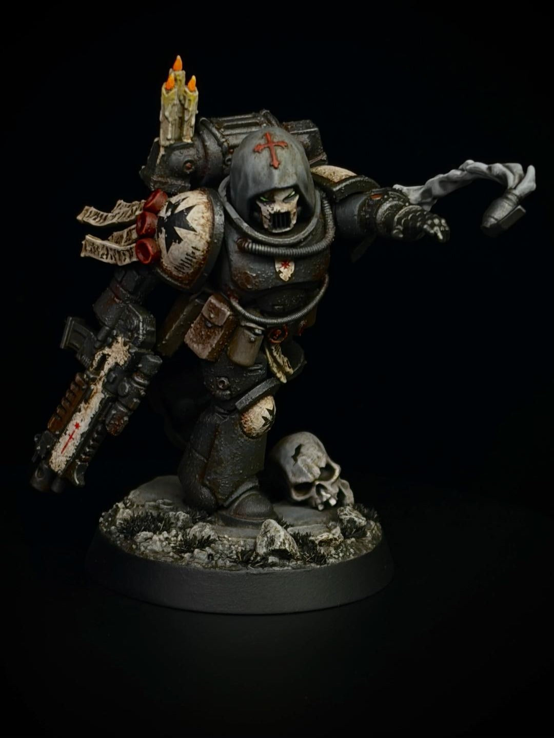 Painted and kitbashed example by @atrium_nox (Instagram) - demonstration only, product sold as unpainted resin parts